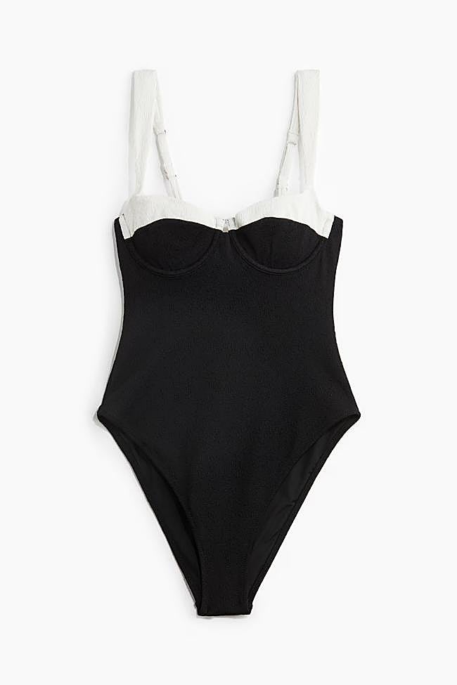 Bañador bicolor de H&M.