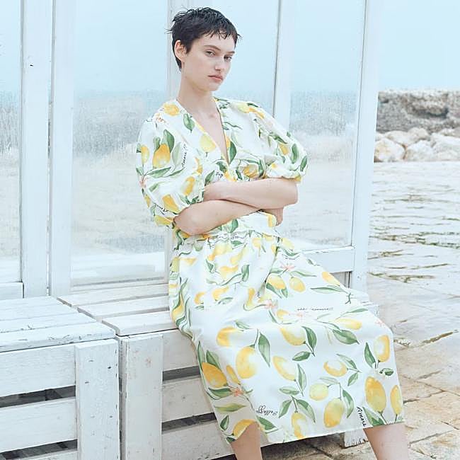 Conjunto con estampado de limones