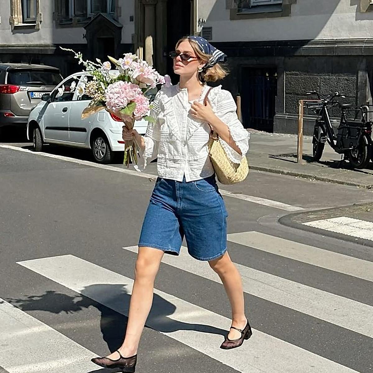 Influencer con bailarinas caladas