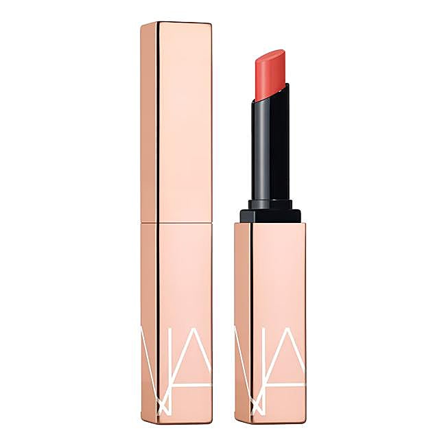 Barra de labios Afterglow Sensual Shine Lipstick de Nars.