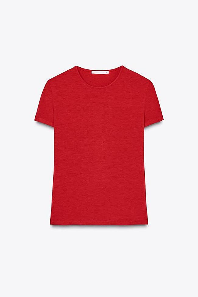 Camiseta slim con algodón supima (8,99€)