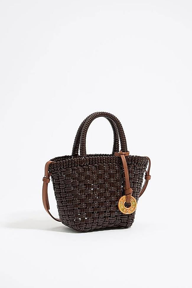 Bolso shopper trenzado chocolate (82,50€)