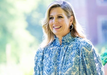 Máxima de Holanda estrena vestido en el posado veraniego de la familia real holandesa: hace tipazo y es comodísimo