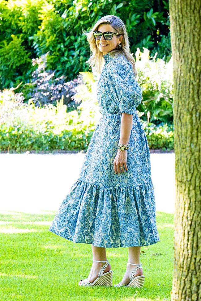 El look de Máxima de Holanda en el posado veraniego