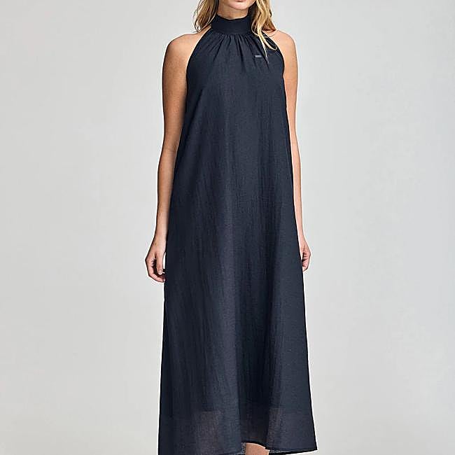 Vestido con escote halter de Polo Club, 49,99 euros.