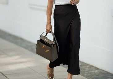 Estas faldas de las rebajas de Mango son las más deseadas del verano