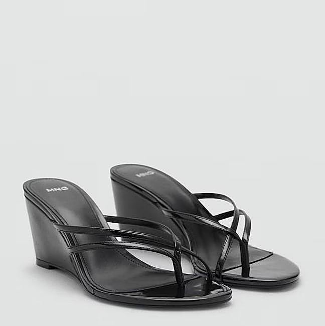 Sandalias de tiras con cuña