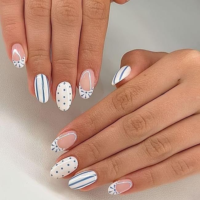 Uñas con estampado mediterráneo