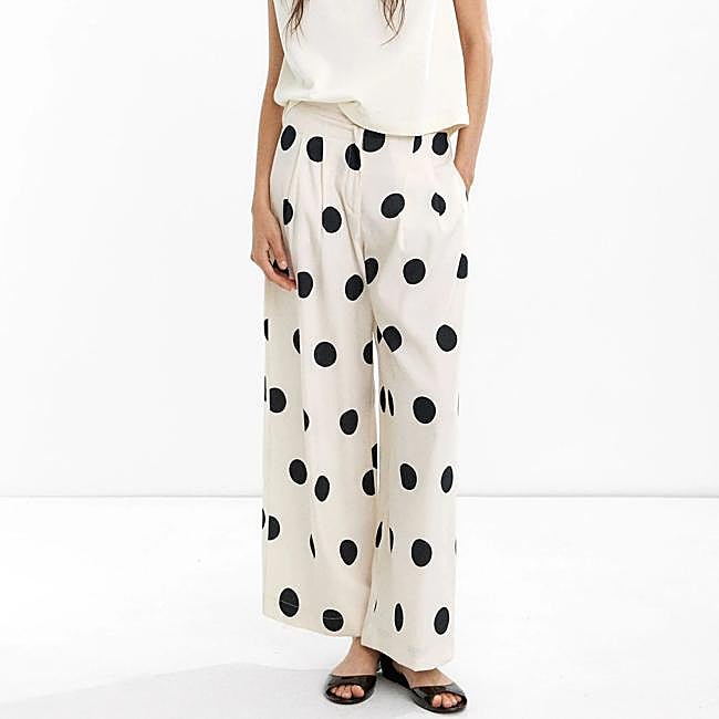 Pantalones anchos de lunares