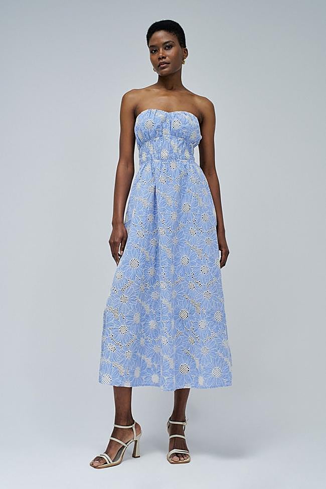 Vestido en bordado inglés (95,20€)