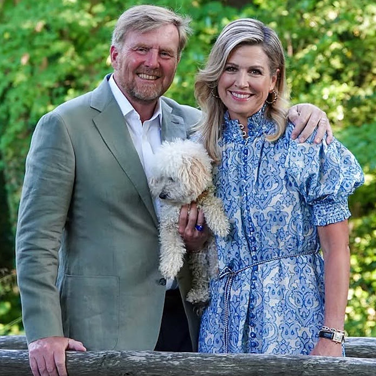 Los reyes Guillermo Alejandro y Máxima en su posado veraniego anual.