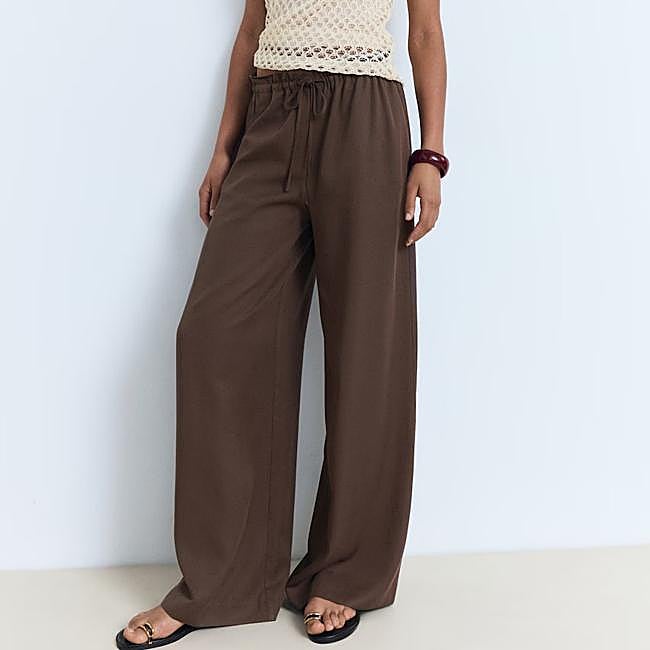 Pantalón de lino de Mango, 27,99 euros.