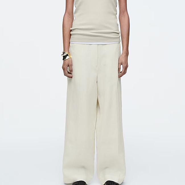 Pantalón de lino de COS, 79 euros.