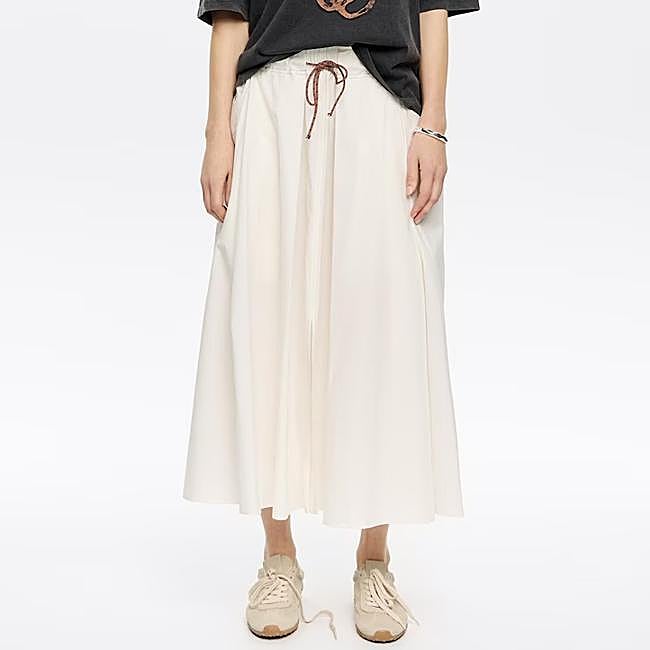 Falda midi corte A de Bimba y Lola (93,70€)