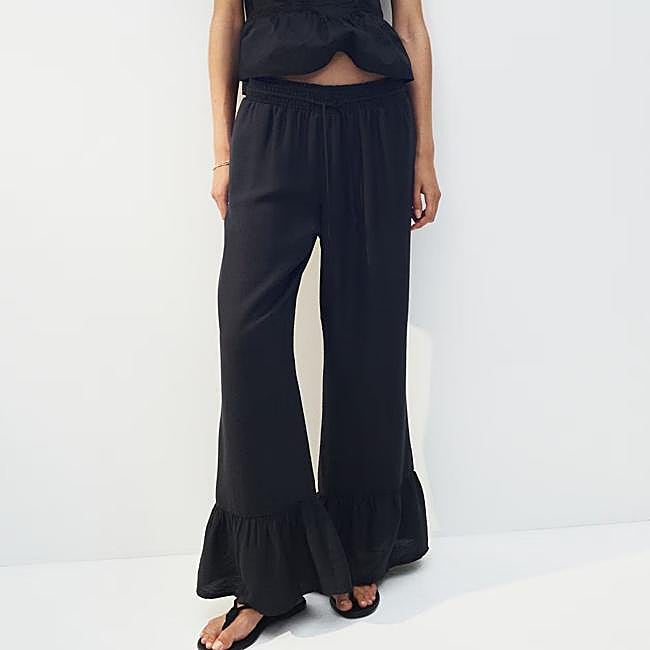 Pantalón fluido con volante