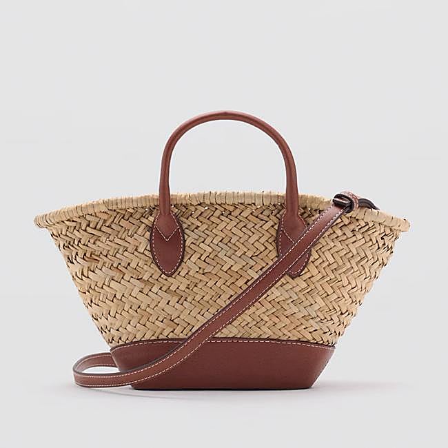 Bolso capazo con asas en marrón de Mango Outlet (25,99 euros).