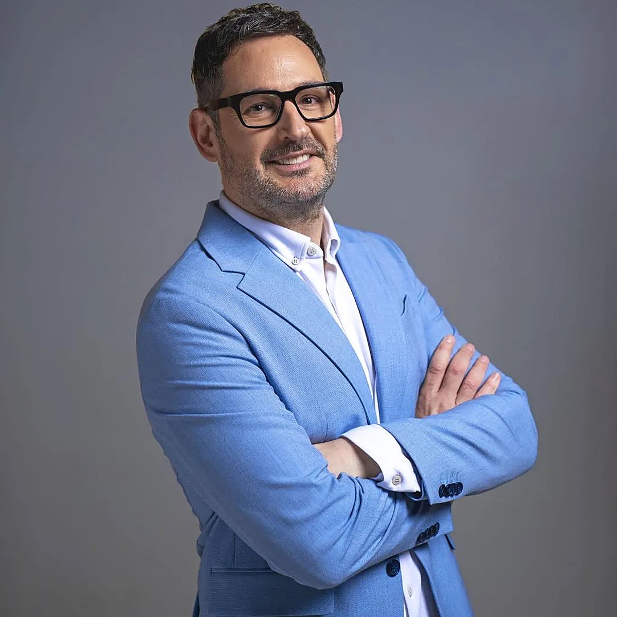 Eugeni Alemany presenta el concurso Agárrate al sillón.