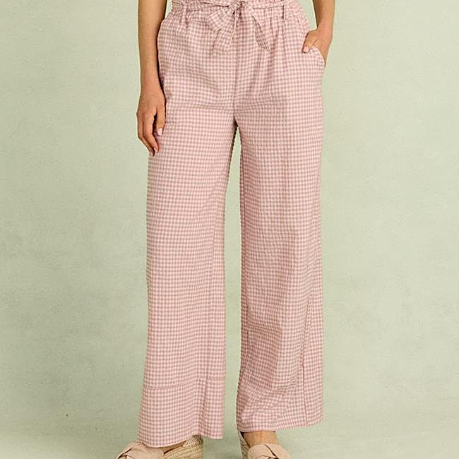 Pantalón estampado de vichy con cinturón