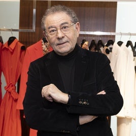 Roberto Verino, premio de honor de la Academia de la Moda Española: «Desde el principio, he querido diseñar para una mujer...»