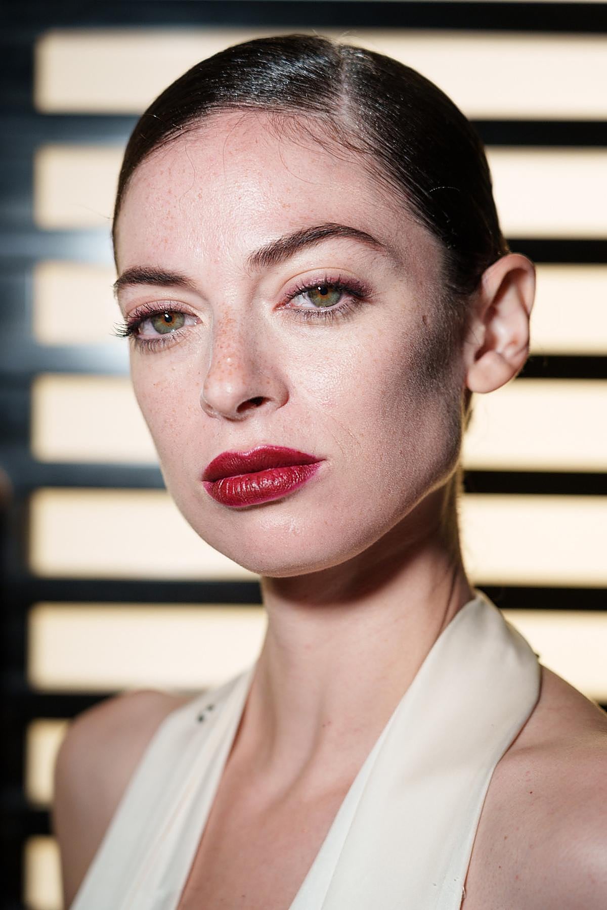 Estas bases ligeras tipo skin tint son perfectas para pieles maduras: dan un toque uniforme sin recargar.