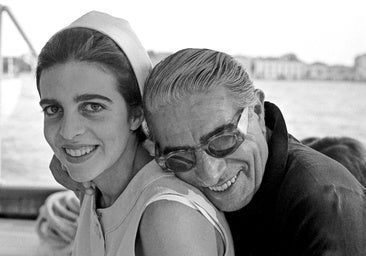 Entramos en el legendario superyate de Christina Onassis que se puede alquilar por 600.000 euros a la semana