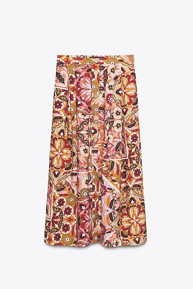 Falda estampada de Zara (35,99 euros)