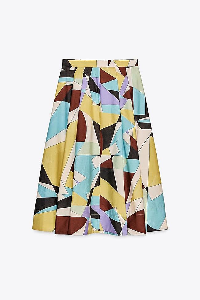 Falda estampada de Zara (39,99 euros)