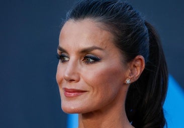 Los looks de la reina Letizia en los Premios Princesa de Girona: vestidos joya, el traje más original y un error imperdonable