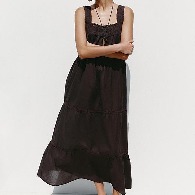 Vestido bordado de Zara, 39,95 euros.