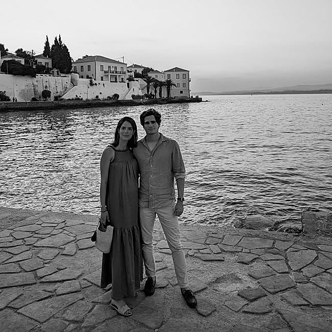 Los duques de Huéscar, fotografiados en sus vacaciones en Spetses (Grecia).