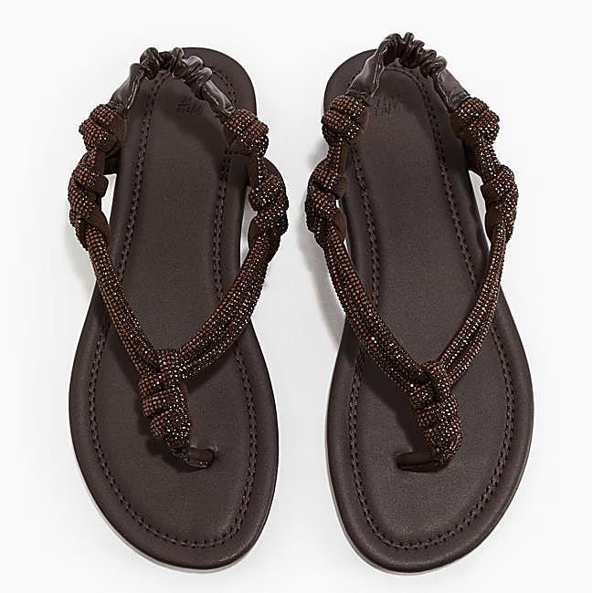 Sandalias planas de H&M (29,99 euros)