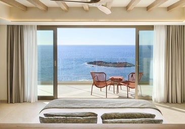 El rincón más deseado de Mallorca: aguas turquesa, arena blanca, ambiente relajado y el mejor hotel para alojarse