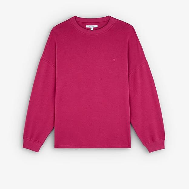 Imagen principal - Sudadera de mujer ligeramente elástica y manga larga amplia de Scalpers (29,90€ en El Corte Inglés)/ Vestido evasé de H&M (22,99€)/ Mono largo palabra de honor de Zara (45,95€)