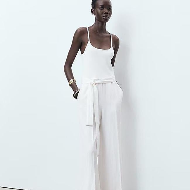 Mono largo combinado con cinturón