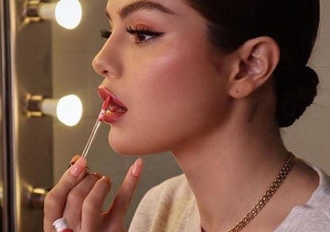 Todo el mundo me pregunta por estos glosses con mucho brillo que dejan los labios rellenos