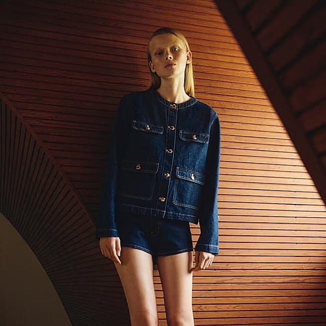 Chaqueta vaquera con bolsillos