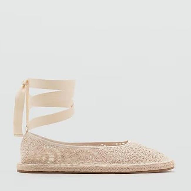 Bailarinas de crochet atadas