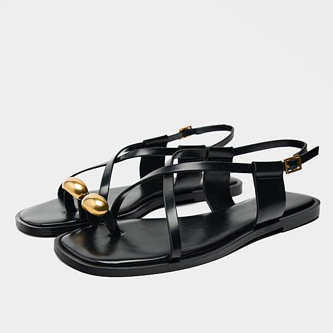 Las sandalias de Zara.