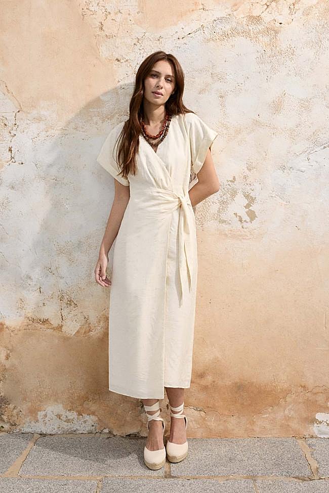 Vestido blanco cruzado de Bimani.