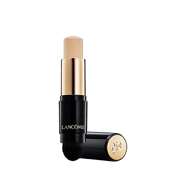 Corrector de ojeras y base Teint Idôle Ultra Wear Stick de Lâncome.