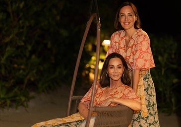 Isabel Preysler y Tamara Falcó confirman cuál es la mejor última compra del verano: un vestido caftán cómodo y favorecedor