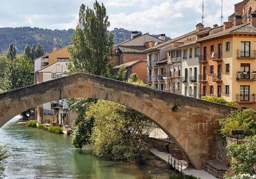 La ciudad navarra conocida como la Toledo del Norte: bellísimo casco antiguo, río con piscinas naturales y el Camino de Santiago