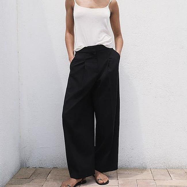 Pantalones anchos fluidos