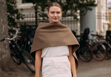 Estas faldas son muy elegantes, favorecen a todas y combinan con cualquier prenda.