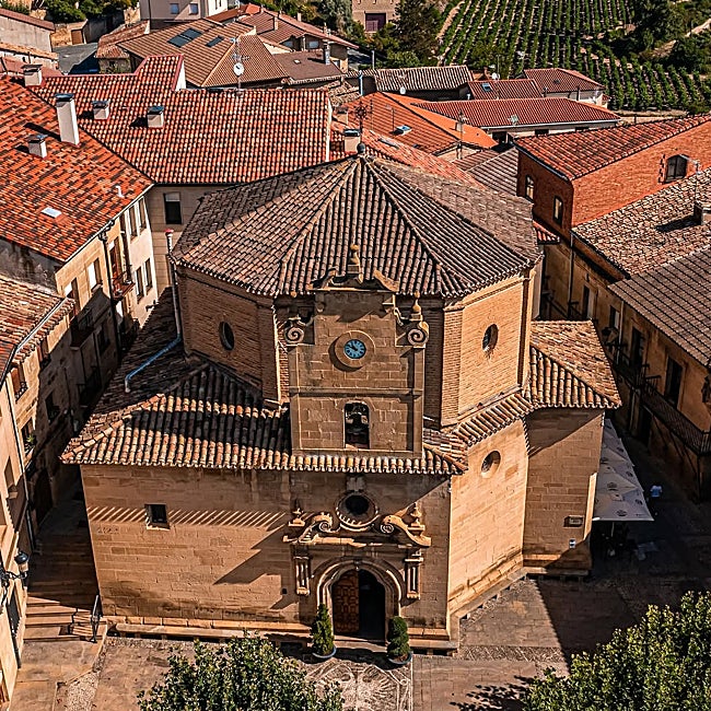 La ermita de la Virgen de la Plaza se merece una visita.