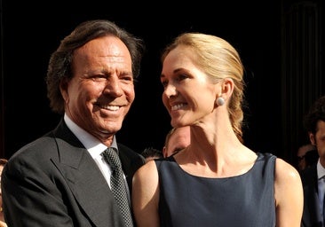 Julio Iglesias y Miranda Rijnsburger llevan ya 35 años juntos.