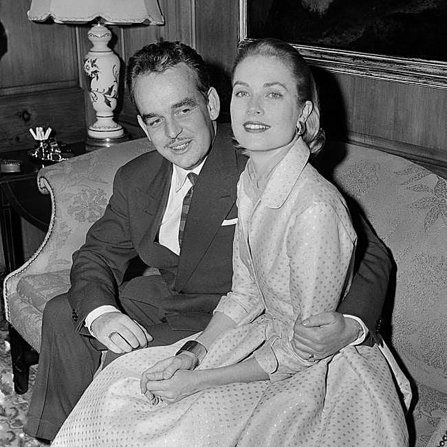 Rainiero de Mónaco y Grace Kelly fueron objetivo de Elsa Maxwell.