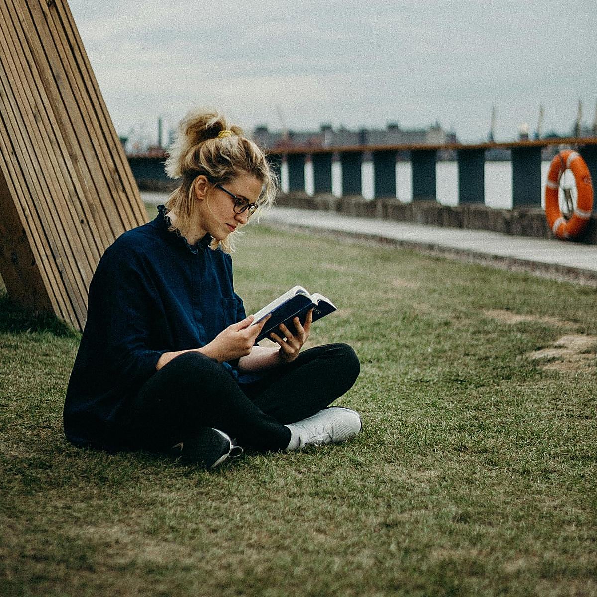 Otoño viene cargado de novedades editoriales que puedes leer y disfrutar en cualquier sitio.