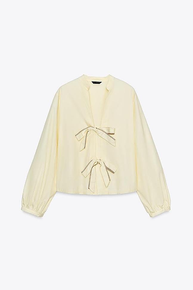 Blusa de Zara con detalle de lazos rebajada en Special Prices