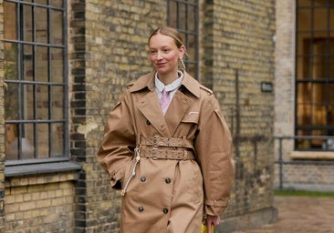 Las gabardinas han vuelto: las favoritas de las más elegantes que llevarás en tus looks de entretiempo